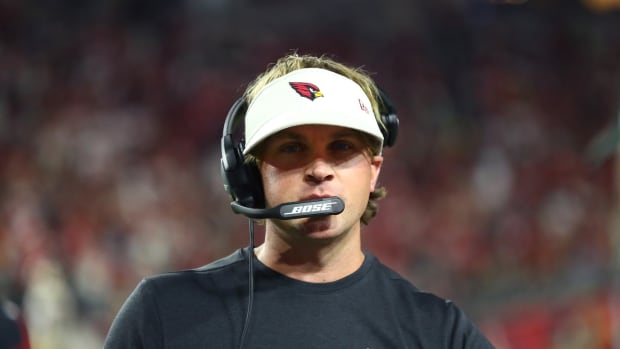 Arizona Cardinals wide receivers coach David Raih against the San Francisco 49ers at State Farm Stadium.